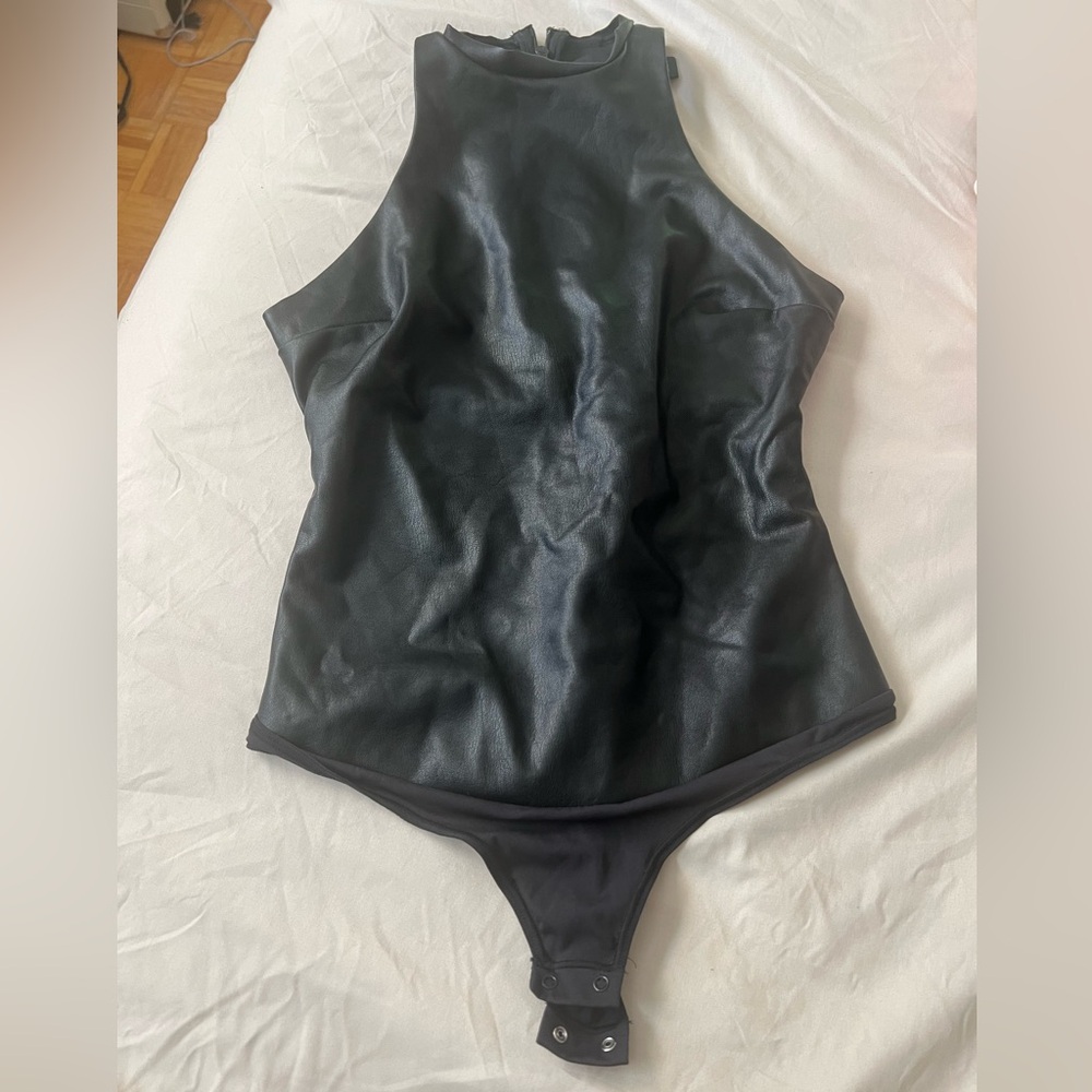 Skims faux leather bodysuit black size medium